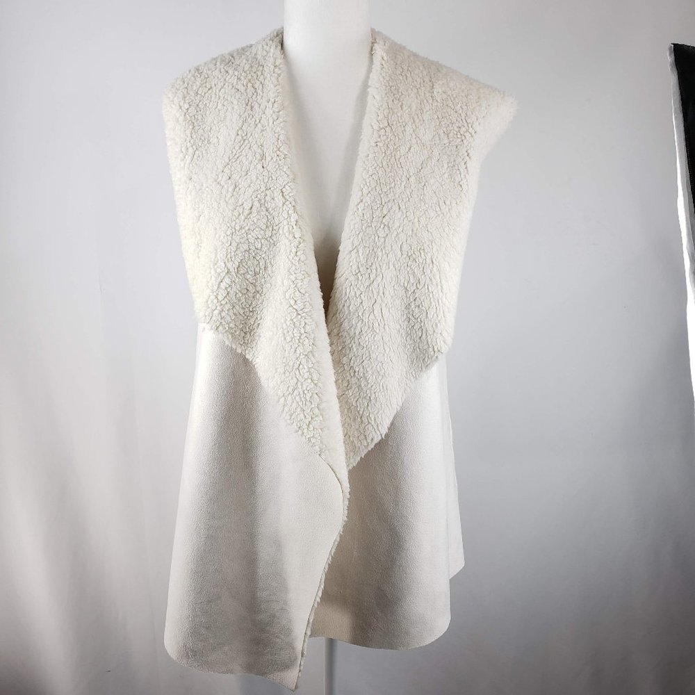 COPY - Almost Famous Faux Suede and Sherpa Vest Large